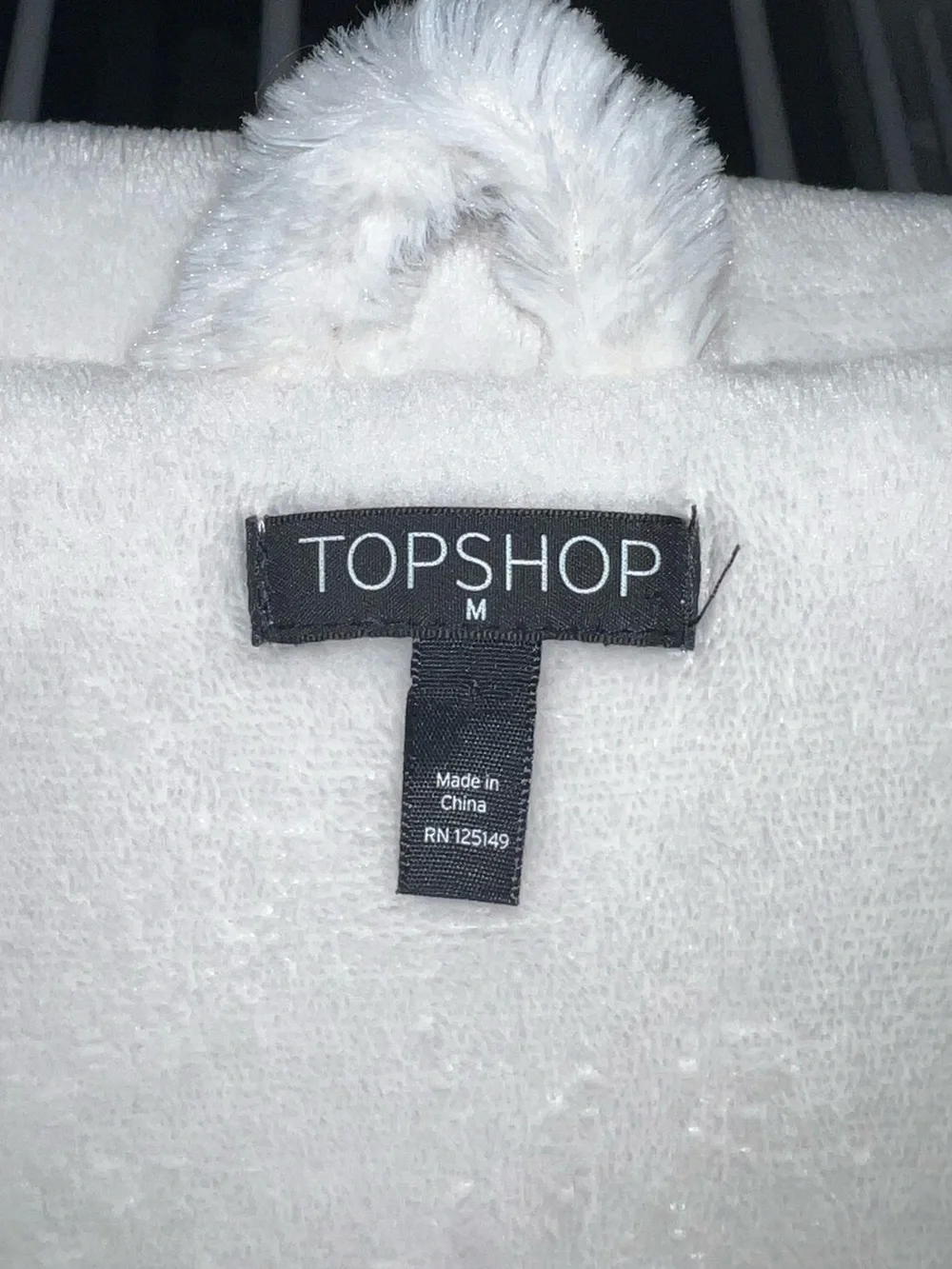 Topshop Ivory Women's Plush Faux-Fur Hooded Robe